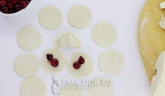вареники с черешней