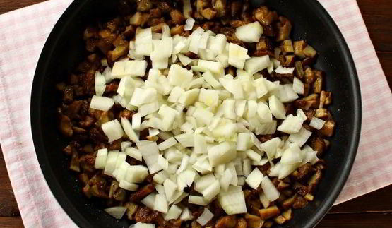 вареники с картошкой и лесными грибами