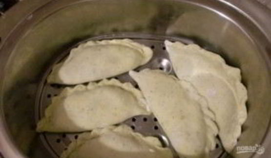 вареники с кинзой