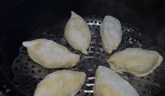 вареники с лесными ягодами