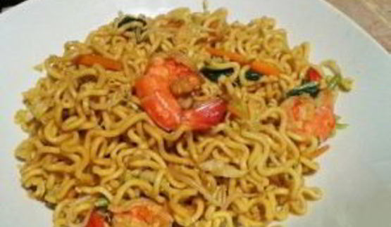 яичная лапша с овощами