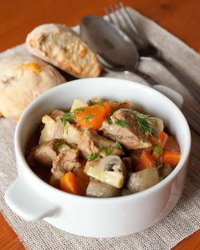 Жаркое из индейки с карри и грибами