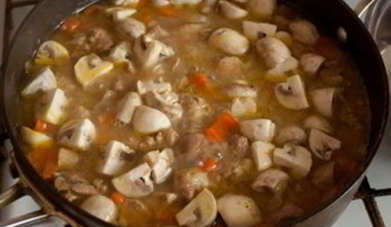 жаркое из индейки с карри и грибами