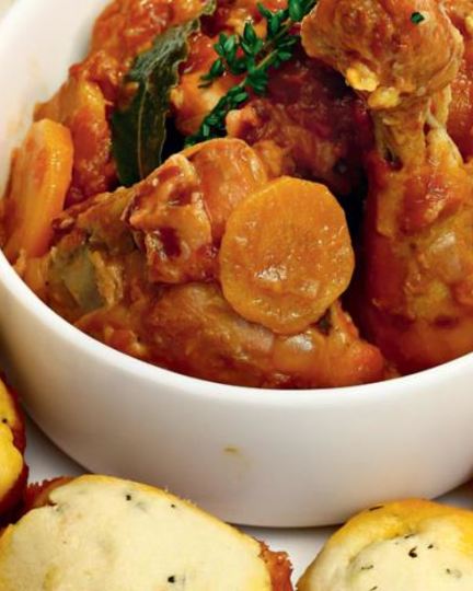 Рецепт жаркого из курицы с булочками