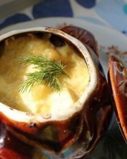 Рецепт жаркого из свинины и картофеля в горшочках