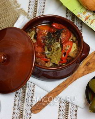 Жаркое по-домашнему в горшочках