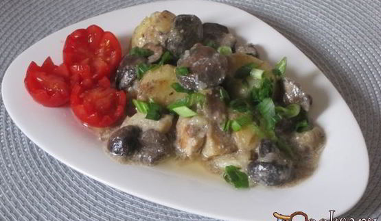 жаркое с маслятами