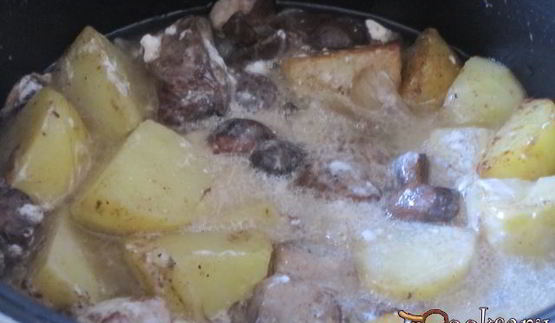 жаркое с маслятами