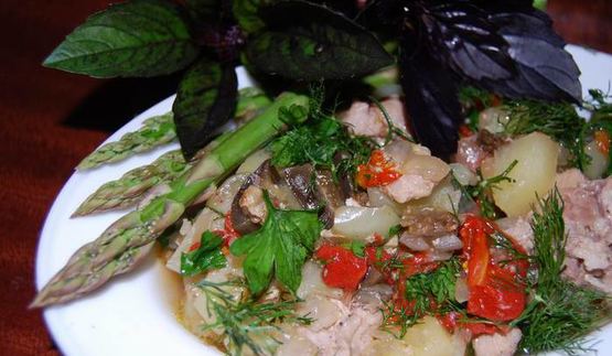 жаркое в горшочке краски лета