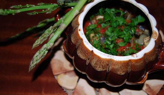 жаркое в горшочке краски лета