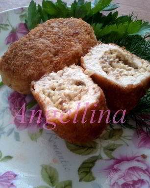 Куриные зразы с сыром и грецкими орехами