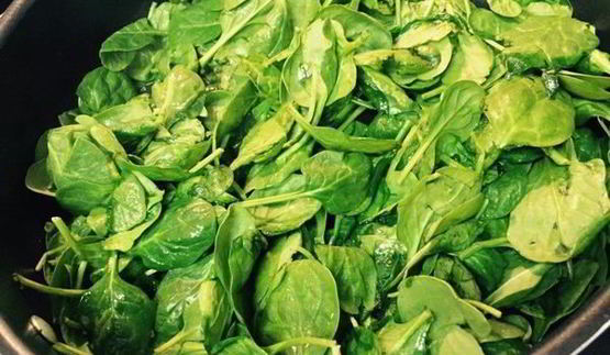 куриные зразы со шпинатом и яйцом