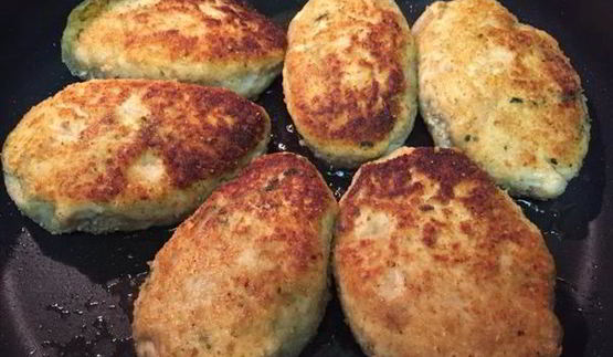 куриные зразы со шпинатом и яйцом