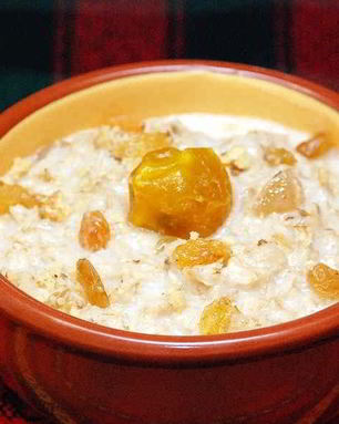 Геркулесовая каша с грецкими орехами