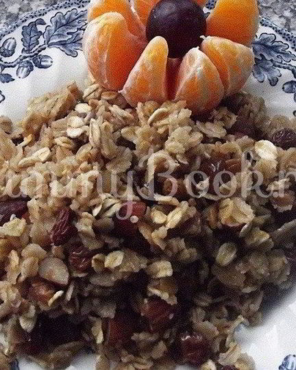 Рецепт геркулесовой каши с миндалем и изюмом в мультиварке