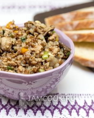 Гречка с фаршем и грибами