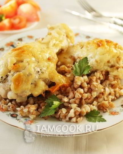 Рецепт гречки с курицей в духовке с сыром