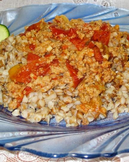 Рецепт гречки с соусом болоньезе