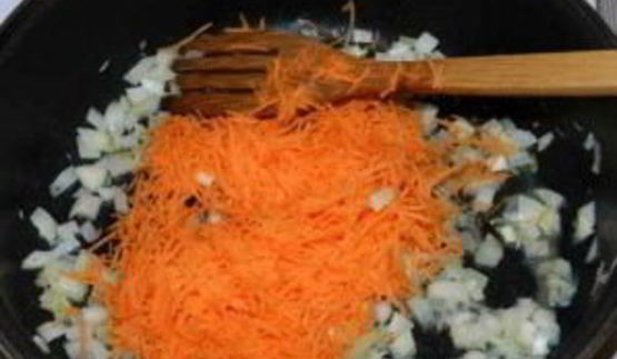 гречка с тушенкой и луком