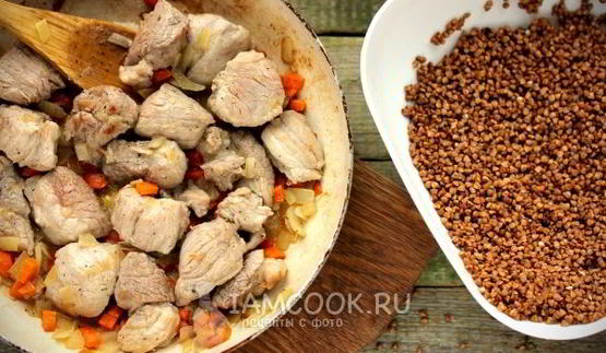 гречка со свиным мясом в духовке