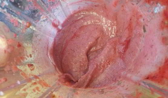 гречневая каша без варки с ягодным соусом