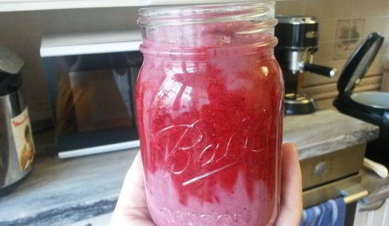 гречневая каша без варки с ягодным соусом