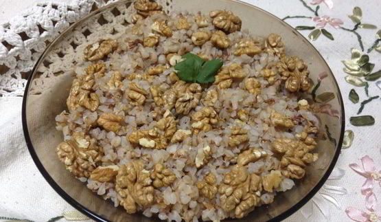 гречневая каша с чесноком и грецкими орехами