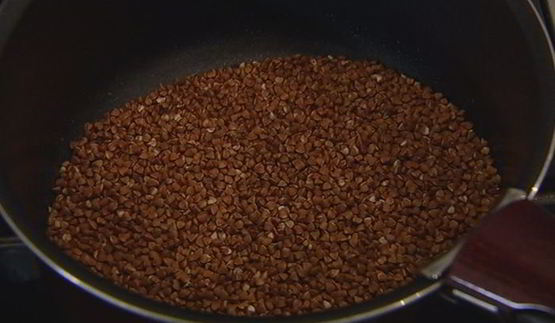 гречневая каша с курагой и грушей