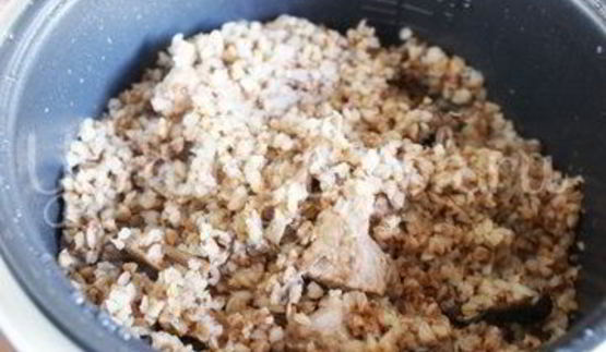 гречневая каша с мясом и грибами в мультиварке