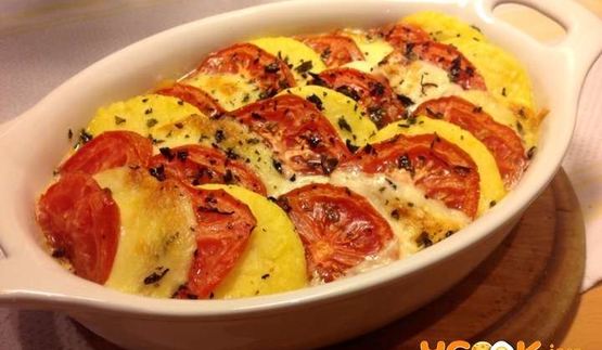 полента с сыром и помидорами