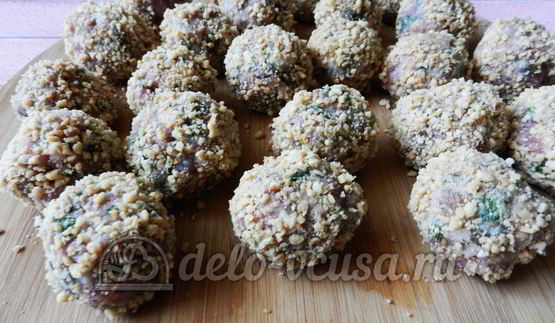 полента с тефтелями