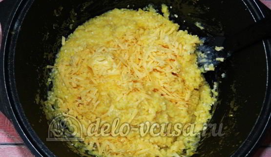 полента с тефтелями