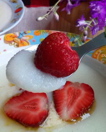 Рецепт манной каши на молоке