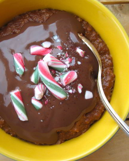 Рецепт овсяная каша с шоколадным пудингом и мятной карамелью