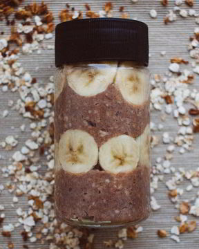 Овсянка в банке