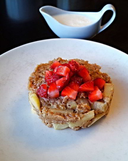 Рецепт запеченой овсянки с фруктами и орехами