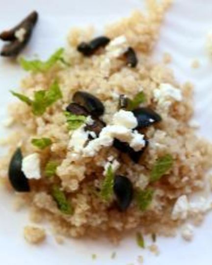 Рецепт пшеничной каши с маслинами и мятой