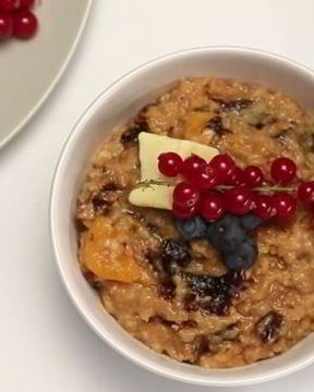 Вкусная каша с сухофруктами