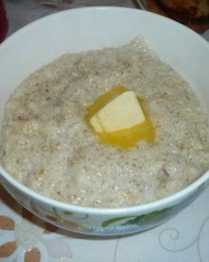 Ячневая каша на молоке