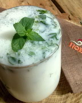 Айран из кефира с зеленью