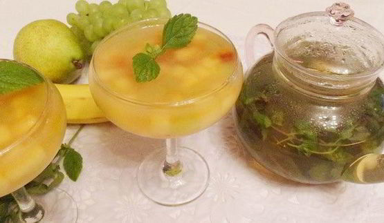 чайное желе с фруктами