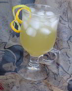 Ледяной чай с апельсинами