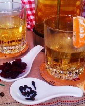 Согревающий бруснично-мандариновый чай