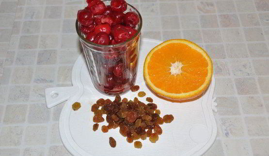 вишневый чай с изюмом и апельсином