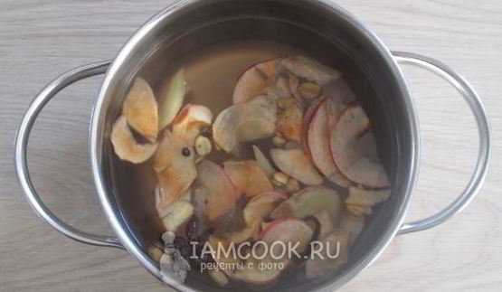 безалкогольный глинтвейн из каркаде