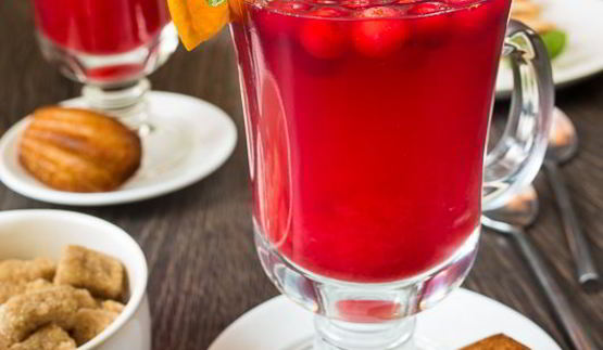 горячий клюквенный напиток