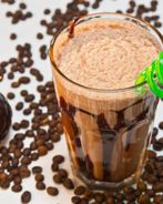 Кофе с шоколадным соусом