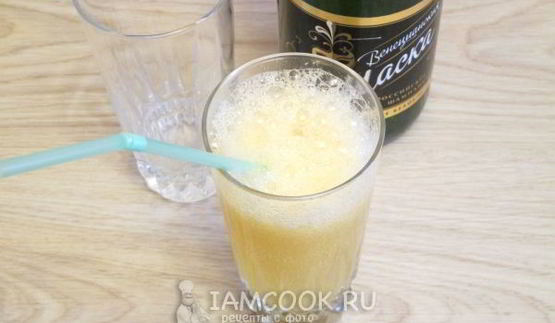 коктейль беллини с шампанским