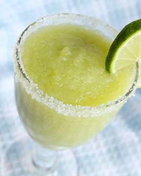 Коктейль из яблока и сельдерея