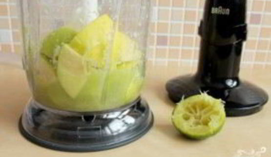 коктейль из яблока и сельдерея